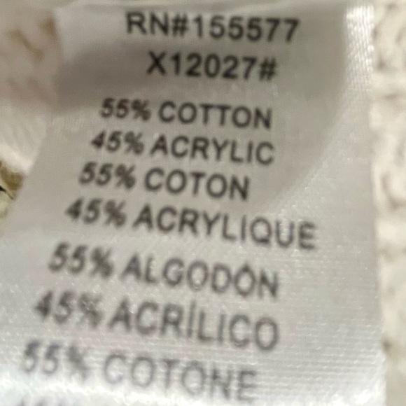 Destructed Star Sweater with Frayed Trim - Slightly Cropped, Oversized Fit - Picture 5 of 15